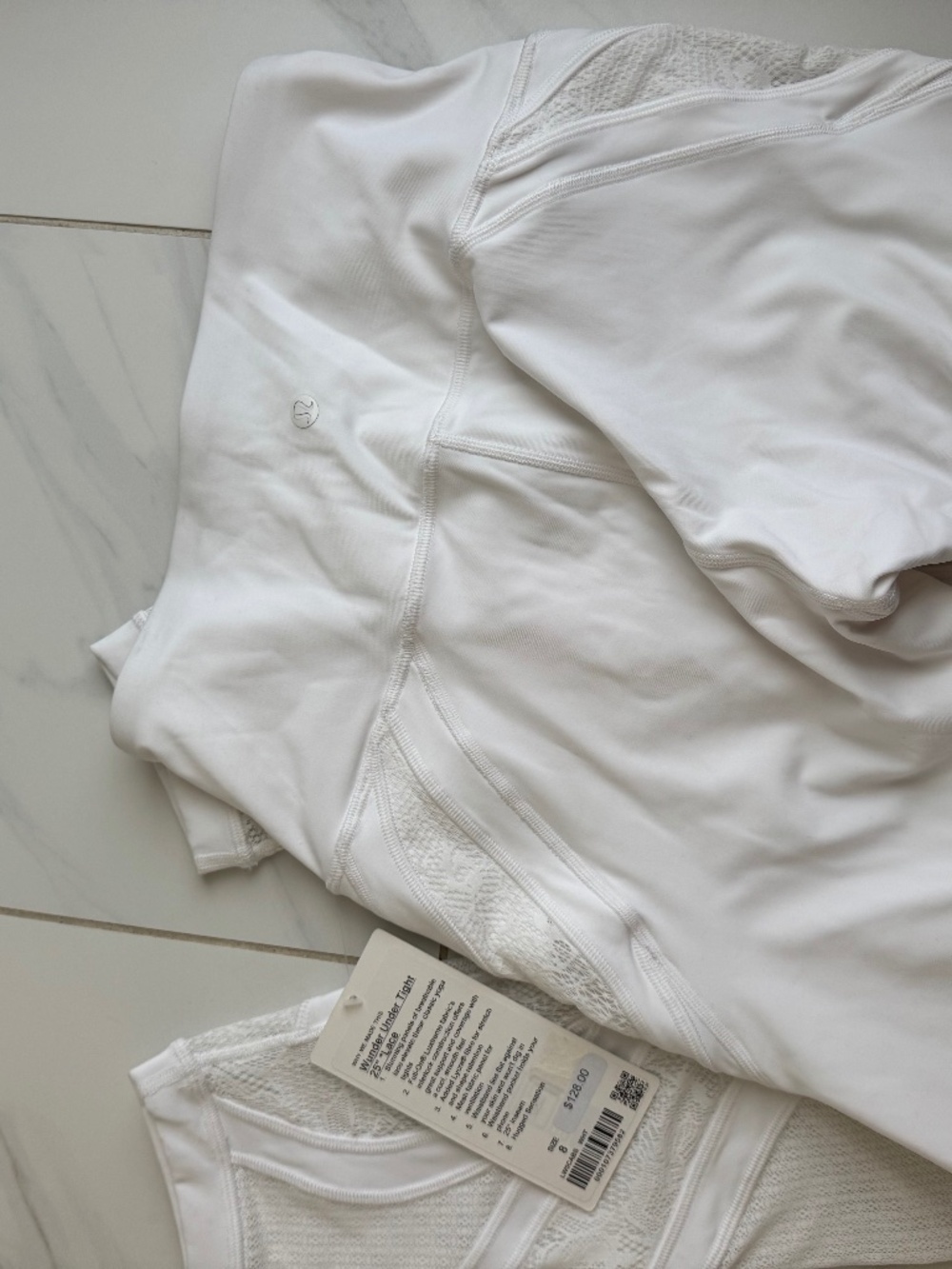 NWT Lululemon white leggings Size 8
